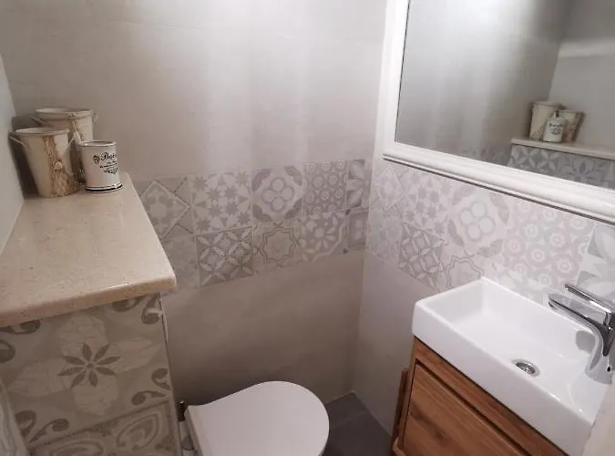 Dubrovniks Views From A Spacious Terrace Apartman *