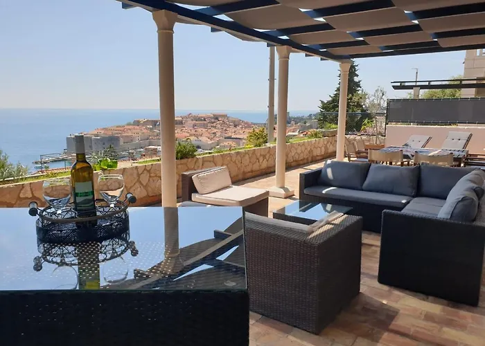Dubrovniks Views From A Spacious Terrace * Ragusa