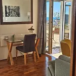 Dubrovniks Views From A Spacious Terrace Appartement *